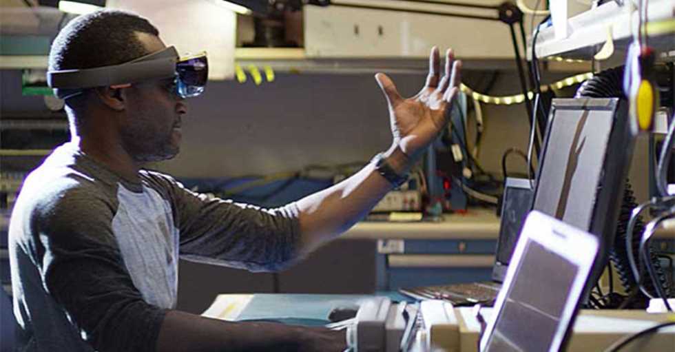 Apple, HoloLens’e rakip olmaya hazırlanıyor