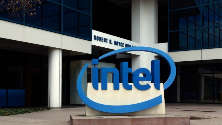 Intel, 14 Japon şirketiyle bir araya gelerek yeni bir girişim başlattı.